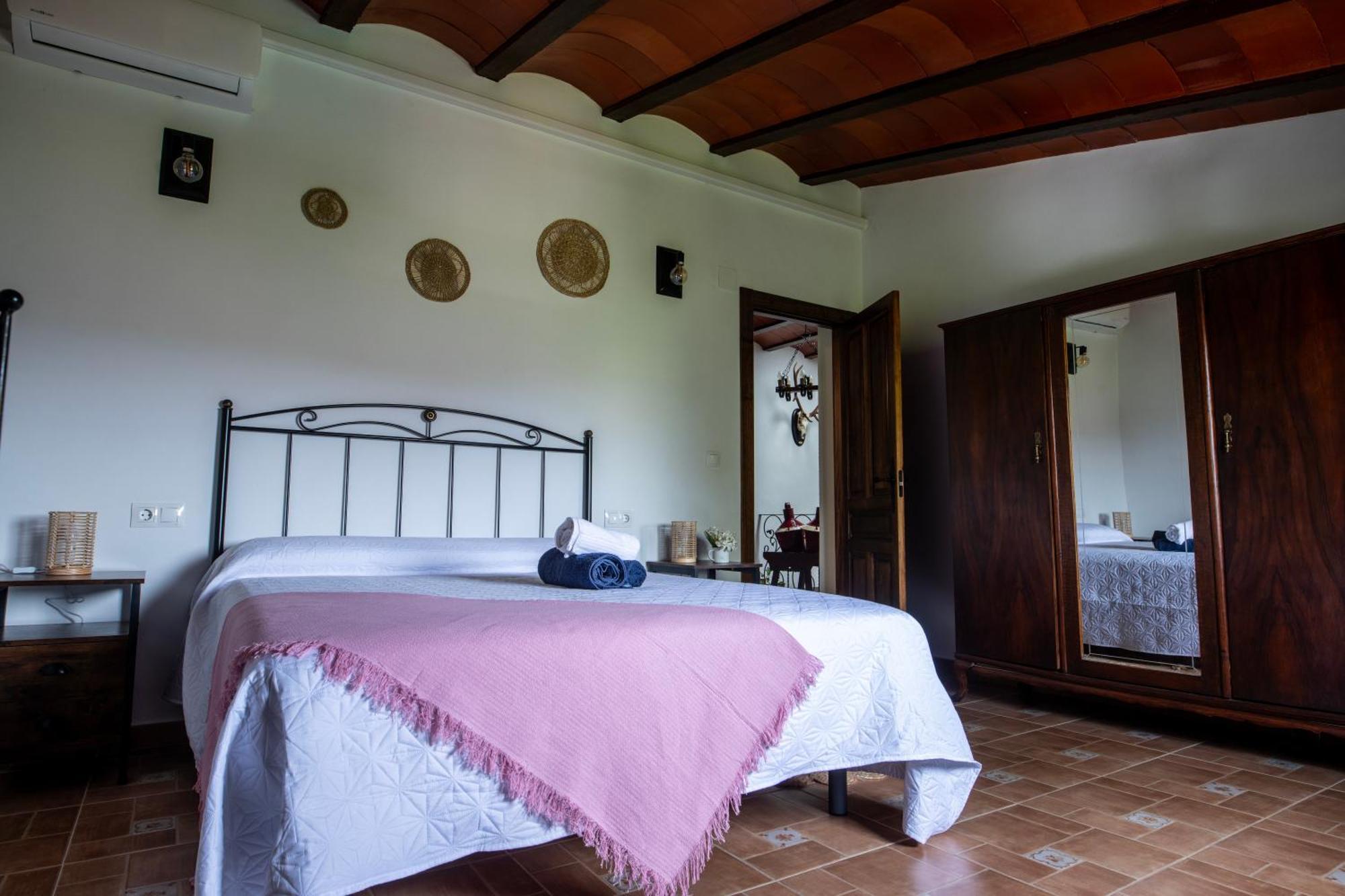 Alojamiento Turistico Loma Alta Cambil Exterior foto