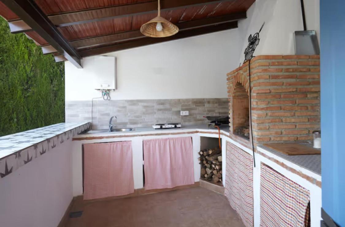 Alojamiento Turistico Loma Alta Cambil Exterior foto